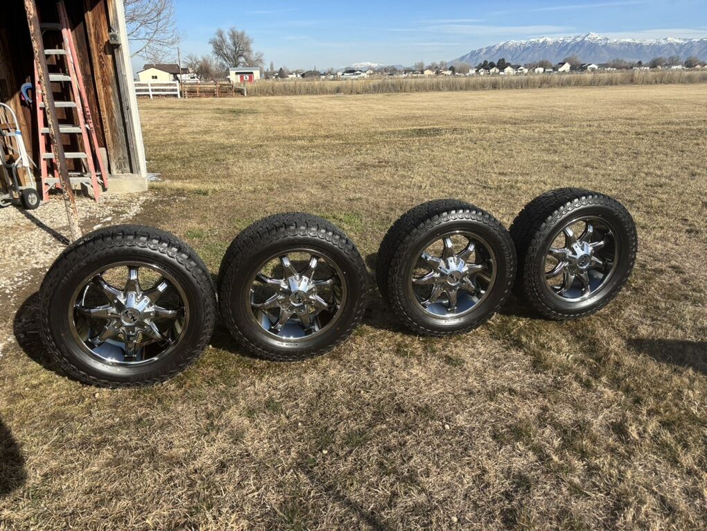 LT295/55R20 On ION 20x10