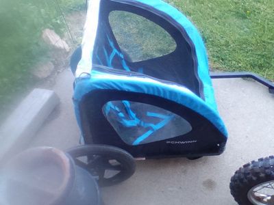 Schwinn Shuttle Foldable Bike Trailer for 2