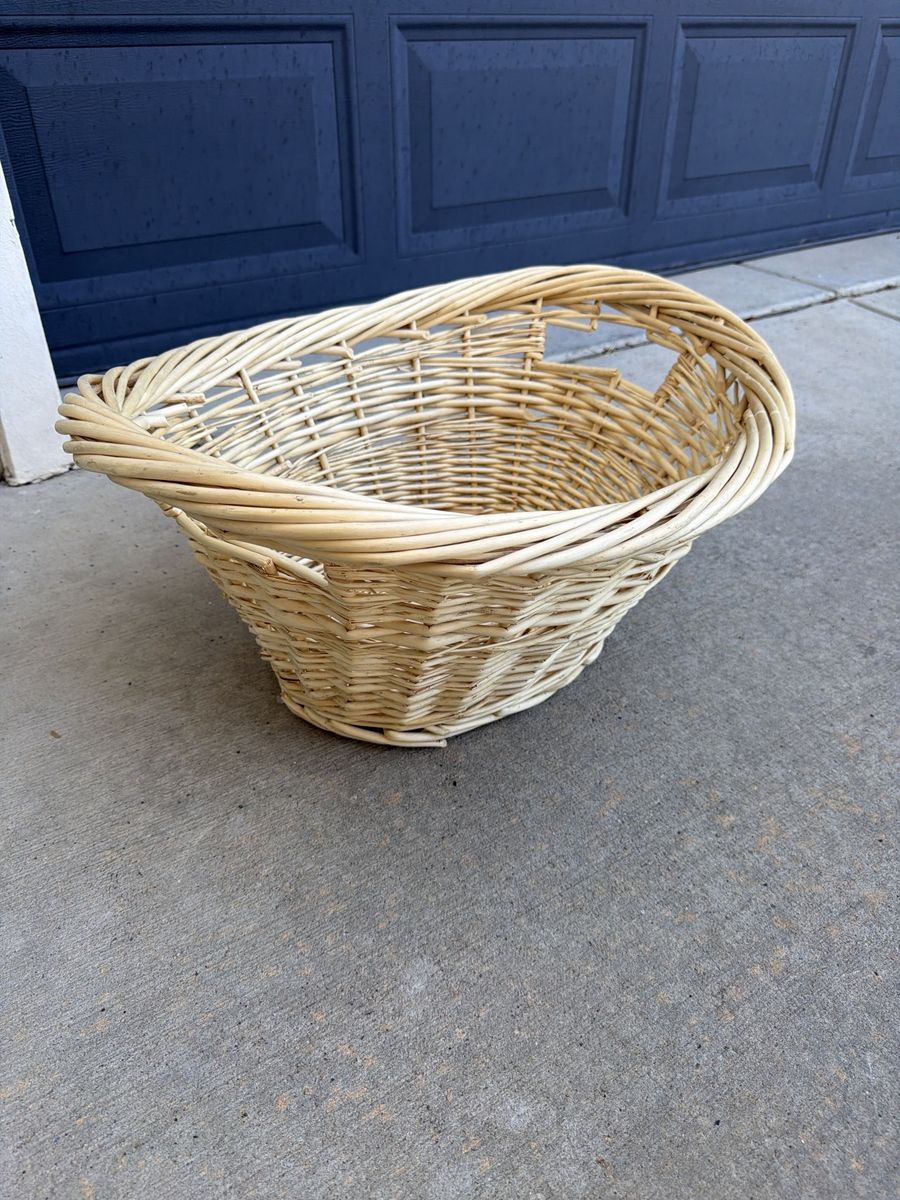 Natural Wicker Woven Storage Basket with Integrated Handles