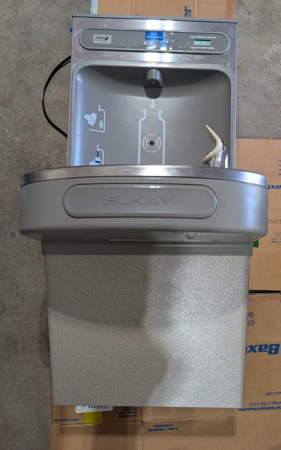   Elkay Water Fountain and Bottle Filling Station (Non-Filtered)