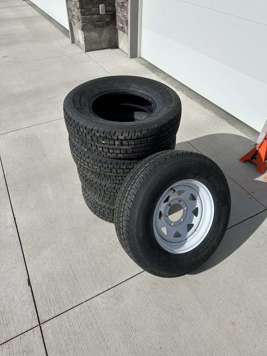 225/75r 15