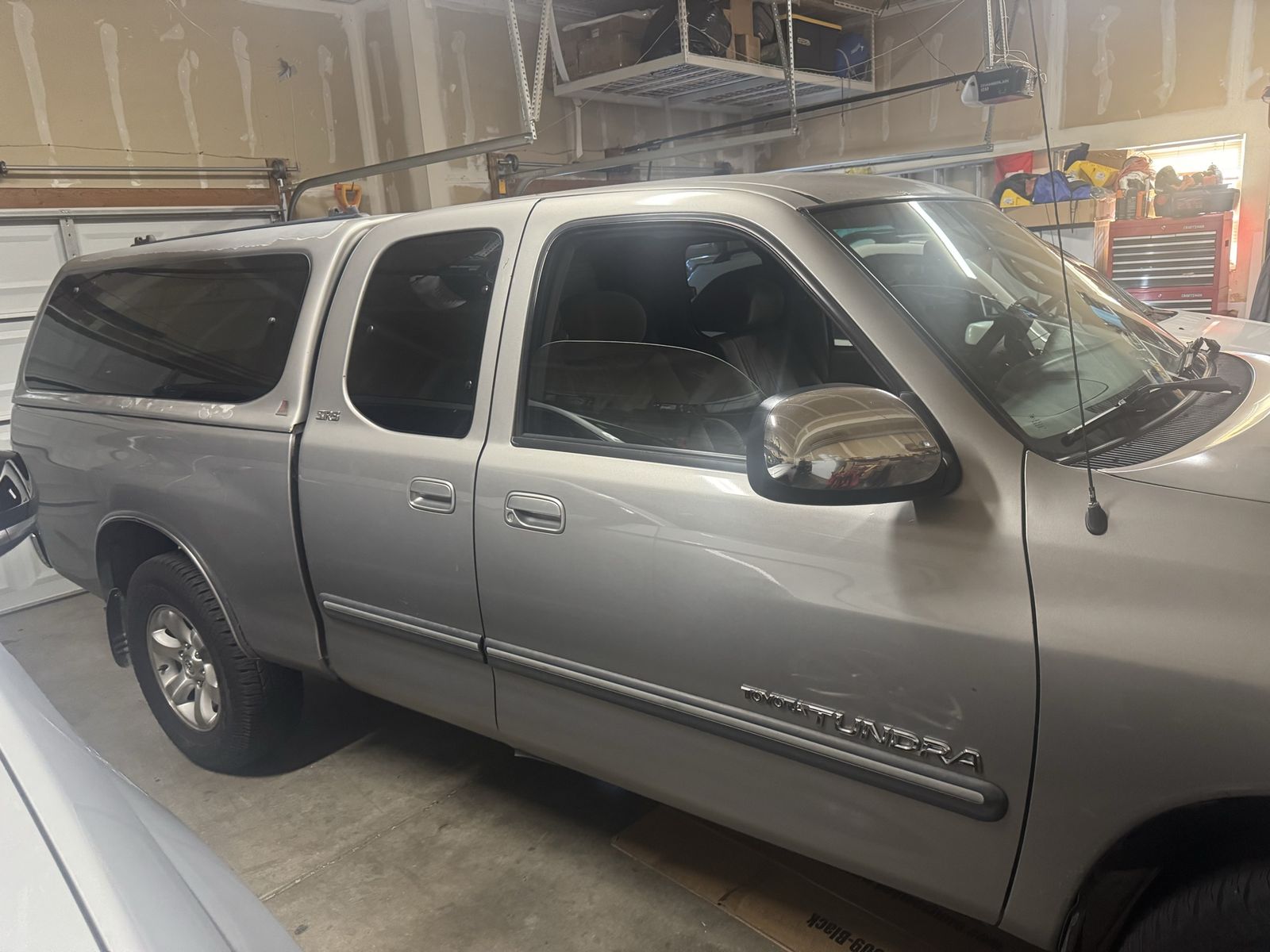 2005 Toyota Tundra extra cab, $6000 OBO