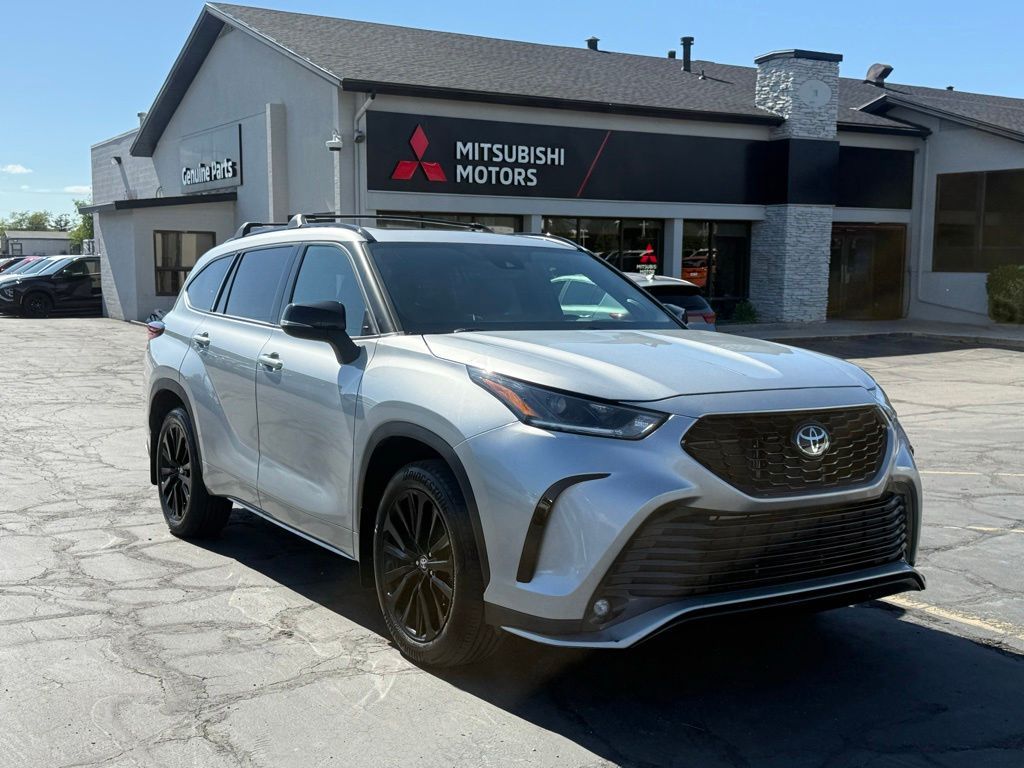 2024 Toyota Highlander XSE