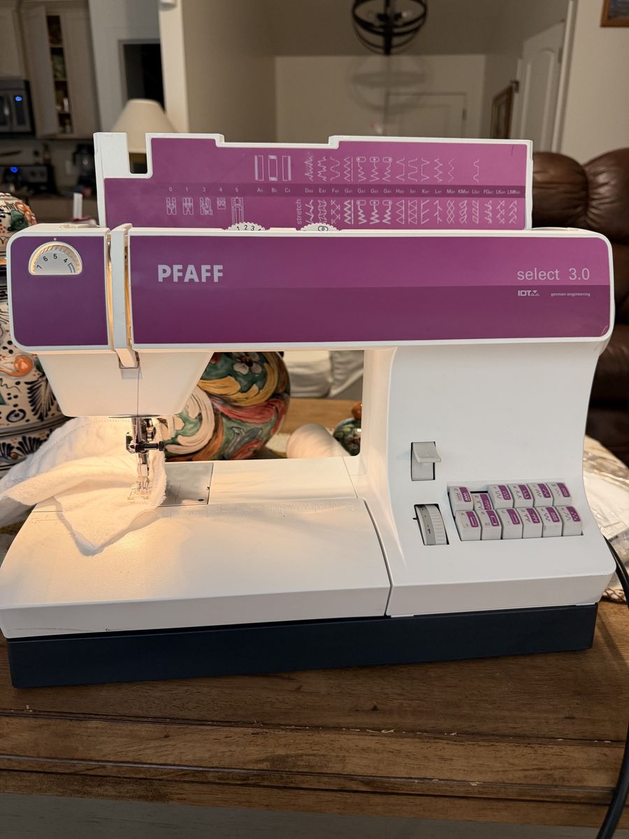 PFAFF Sewing Machine Like New
