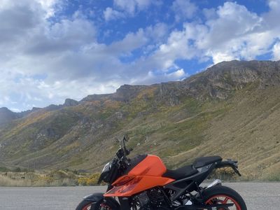 2024 KTM 990 Duke