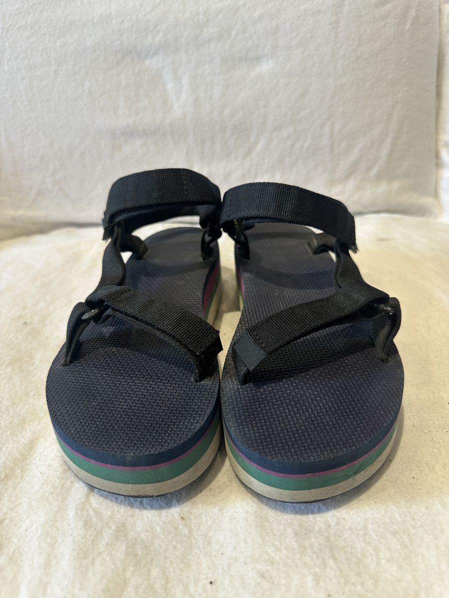 Teva Women’s Size 7 Black Like New Sandals