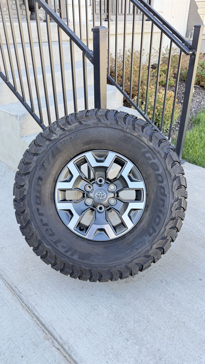 Toyota Tacoma Rims and Tires 295/75R16 Bfgoodrich Ko3 Load E Like new 