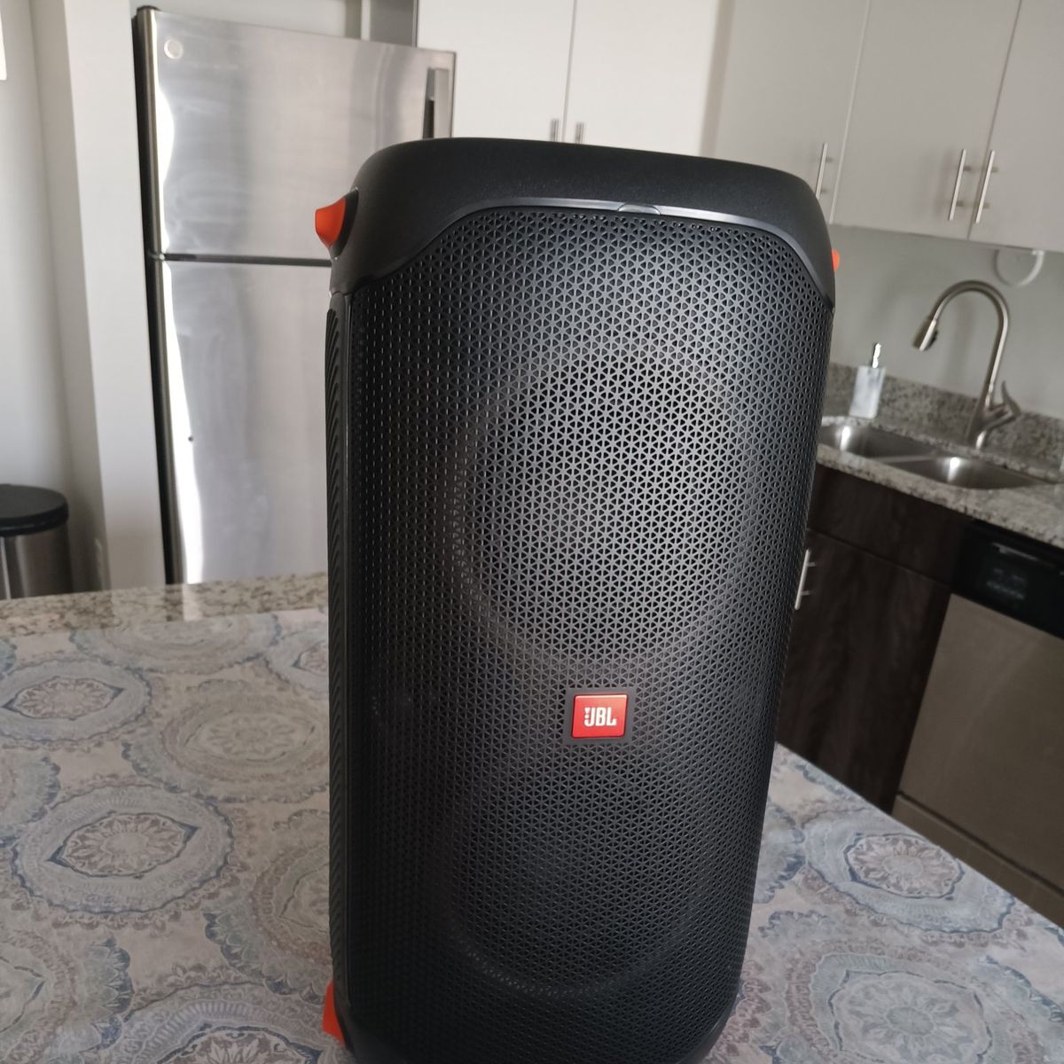 jbl speaker