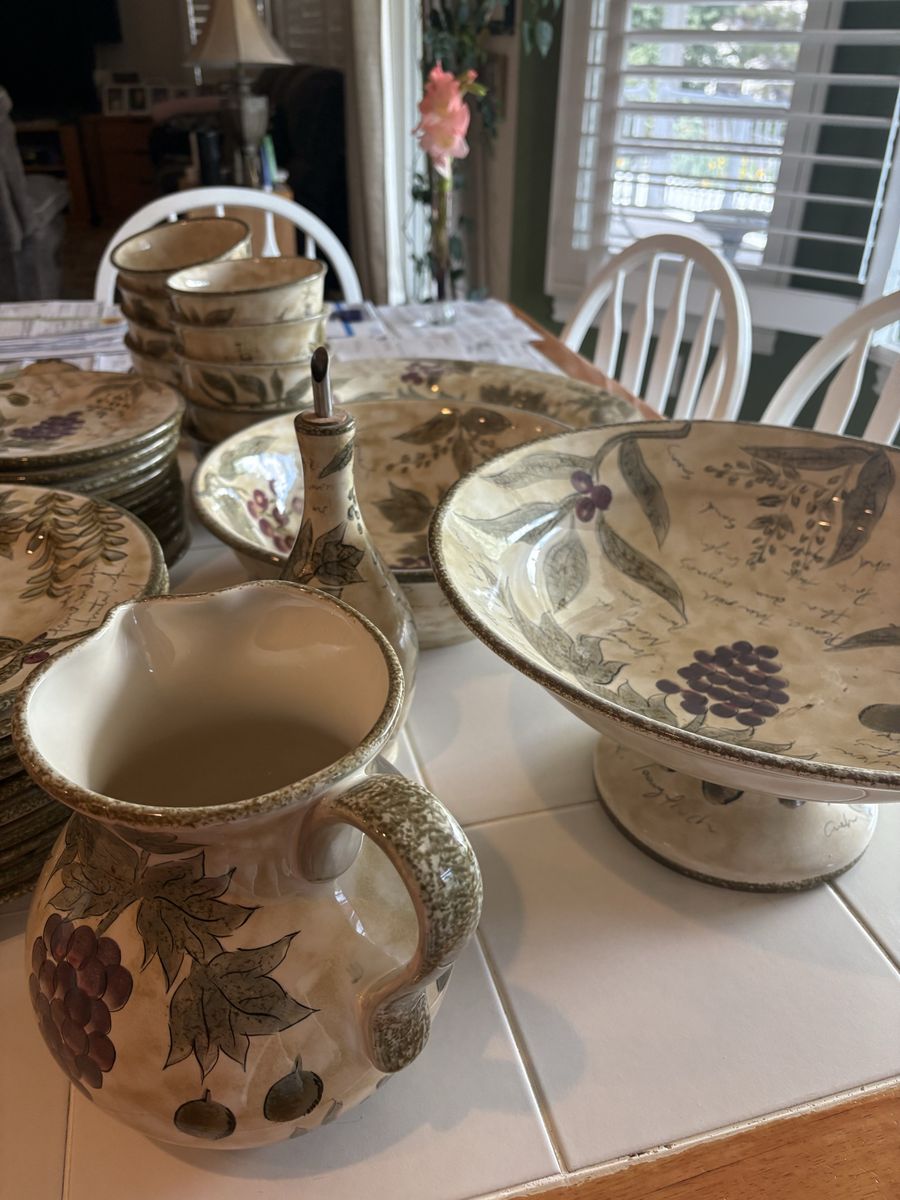 Rare complete Italian sorento collection
