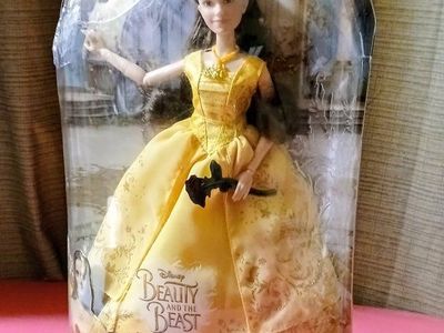 Disney Beauty and the Beast Live Action Belle Enchanting Ball Gown Doll Hasbro- (Emma Watson)