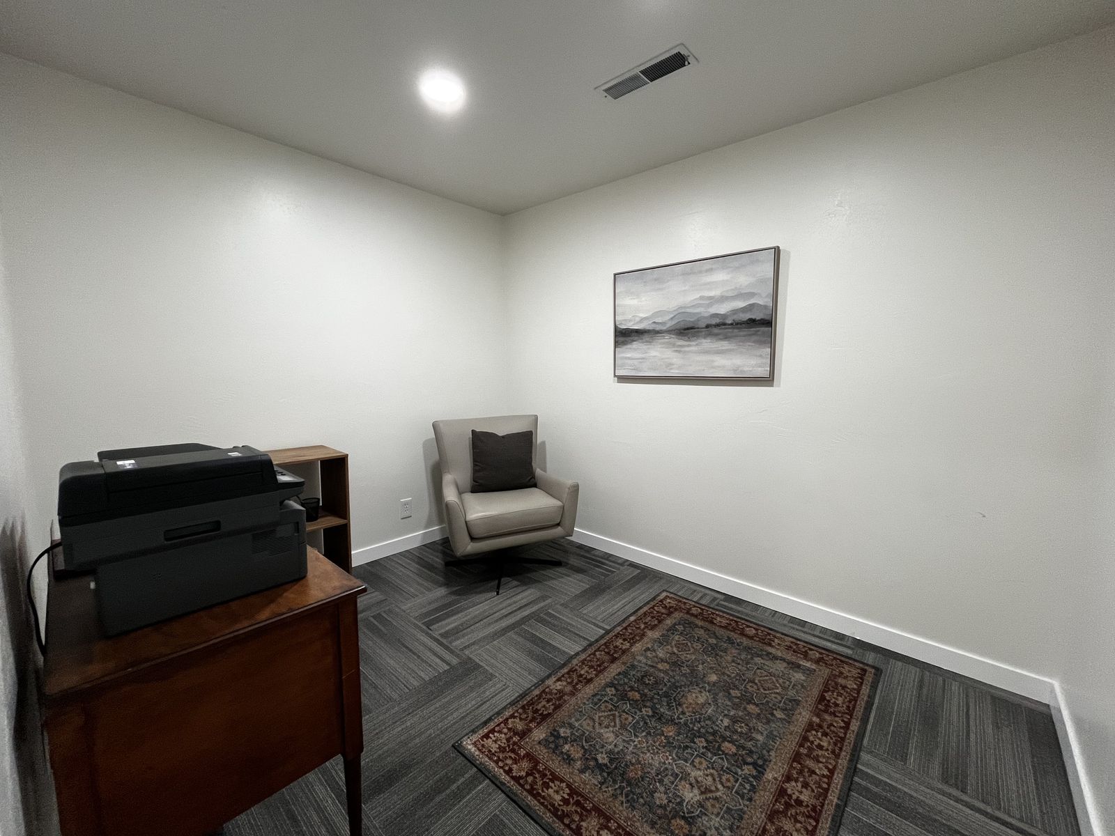 Main image 8