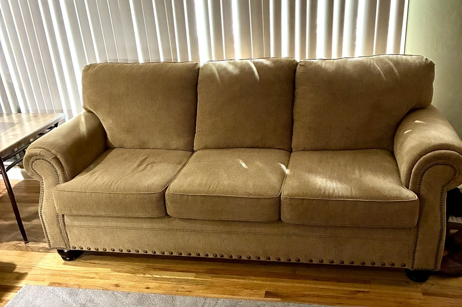 Beautiful Couch $100
