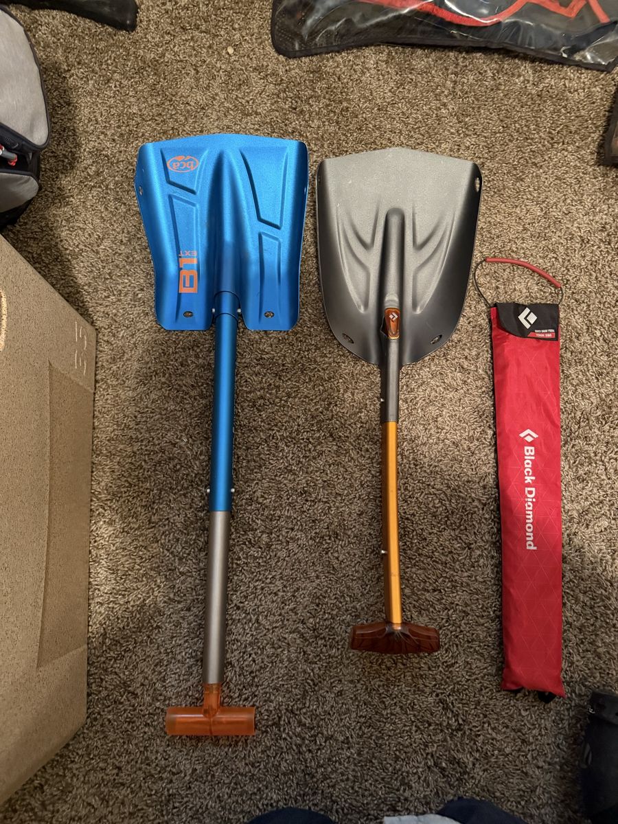 BCA B-1 EXT Snow Shovel & Black Diamond Deploy 3 Shovel & Probe Set Used