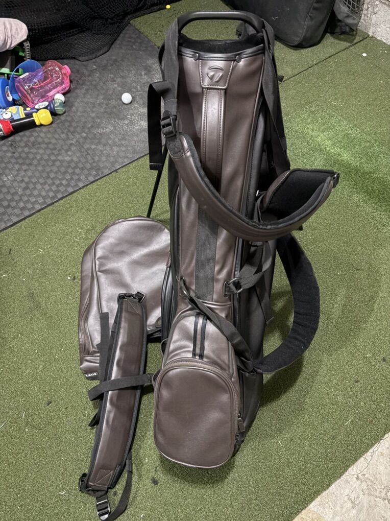 Taylormade Flextech Carry Premium Stand Bag
