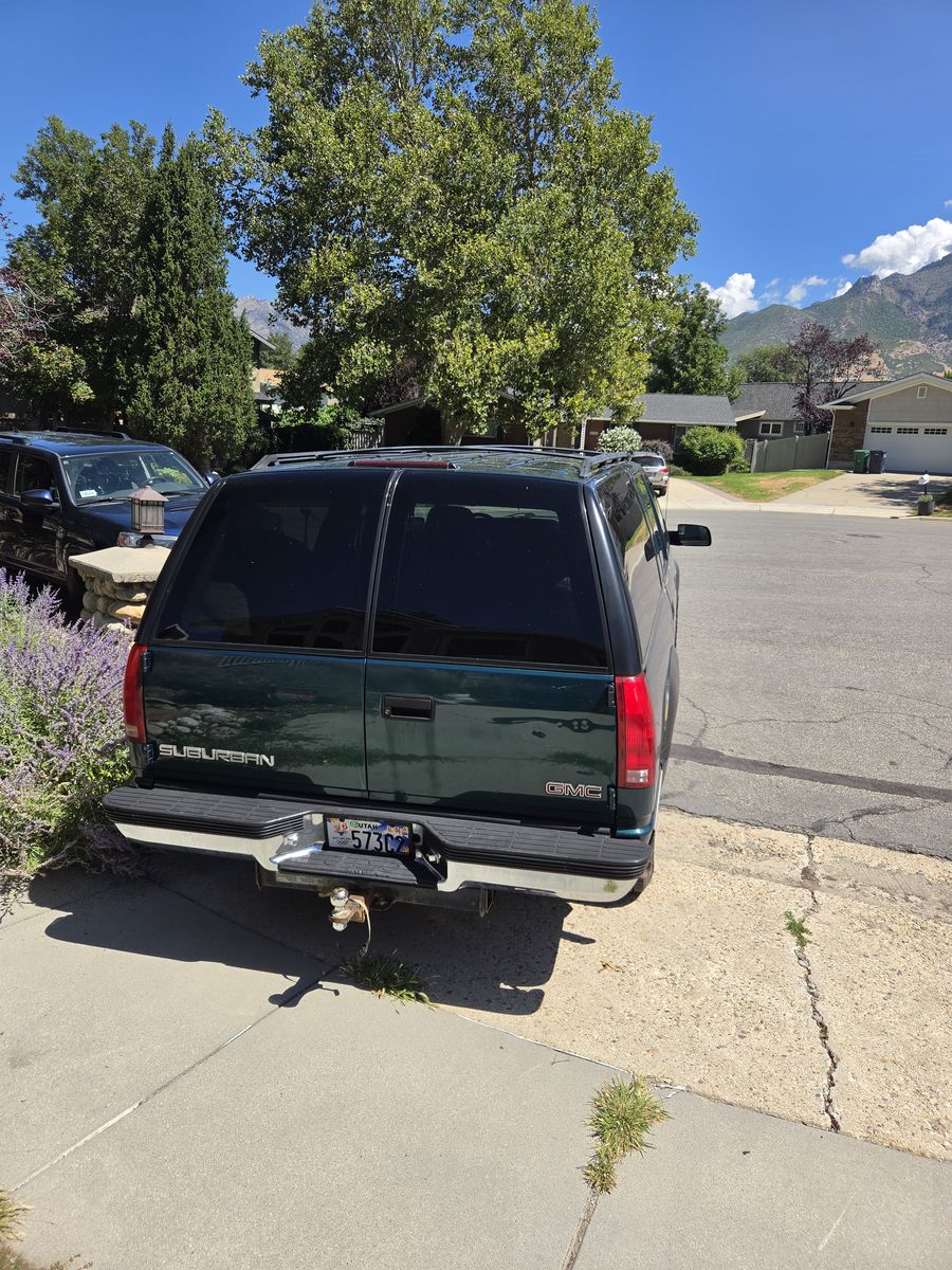 1998 GMC Suburban K2500