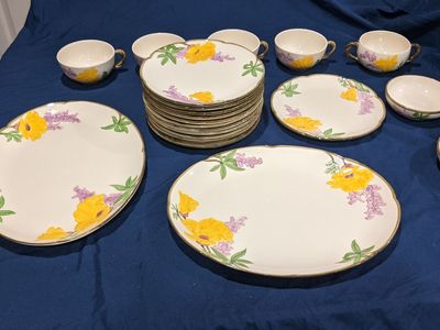 Vintage 1950s Franciscan Ware California Poppy, 77 pieces total