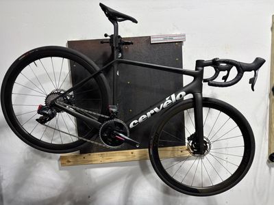 Cervelo R5 SRAM Force AXS and Carbon Roval Wheels