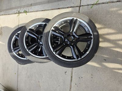 Mini Cooper Countryman Wheels and Tires