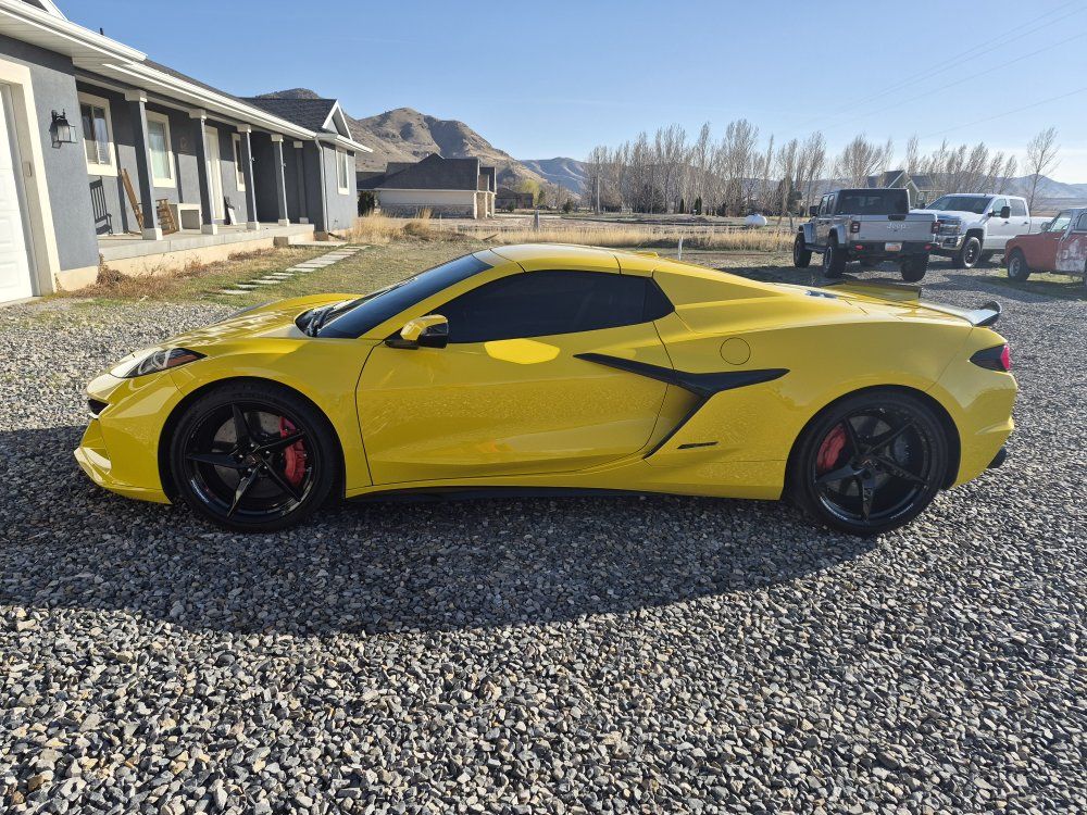 2025 Chevrolet Corvette E-Ray