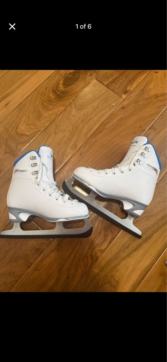 Figure skates