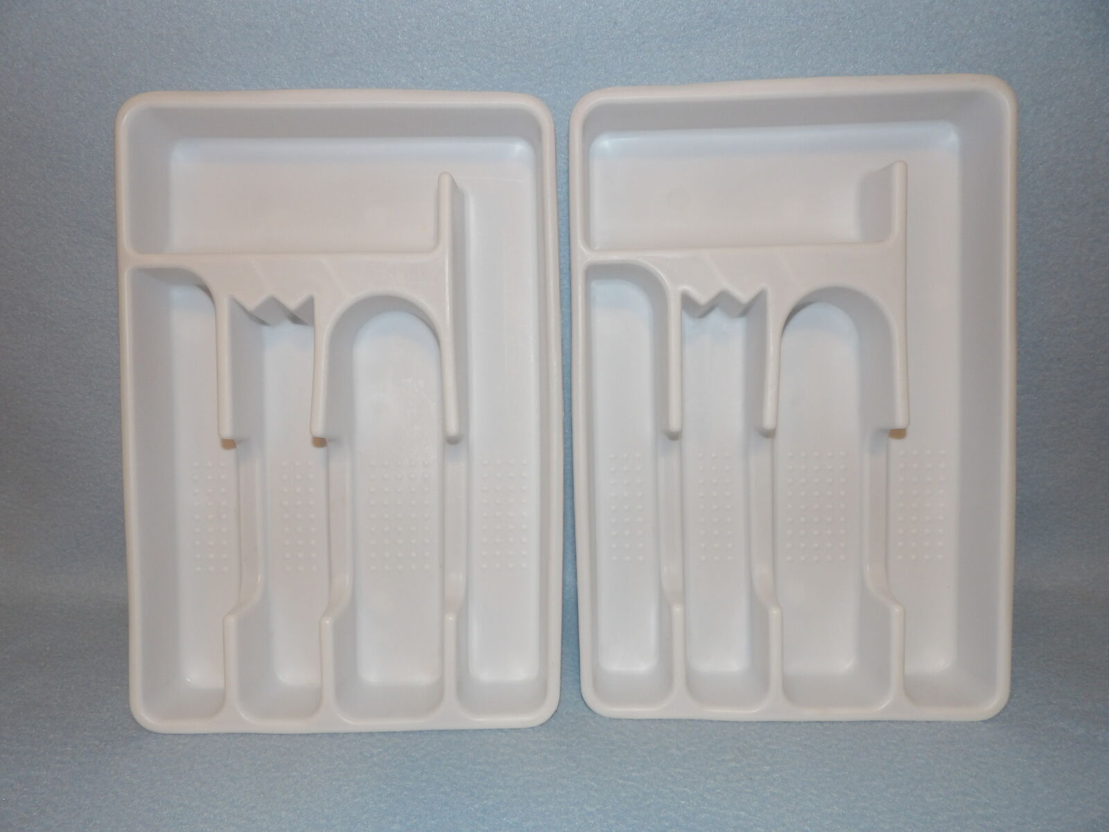 2 Rubbermaid Silverware/Cutlery Utensil Kitchen Drawer Organizers