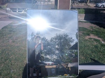 Large Rectangular Wall Mirror - Sleek, Modern Design, Versatile Decor