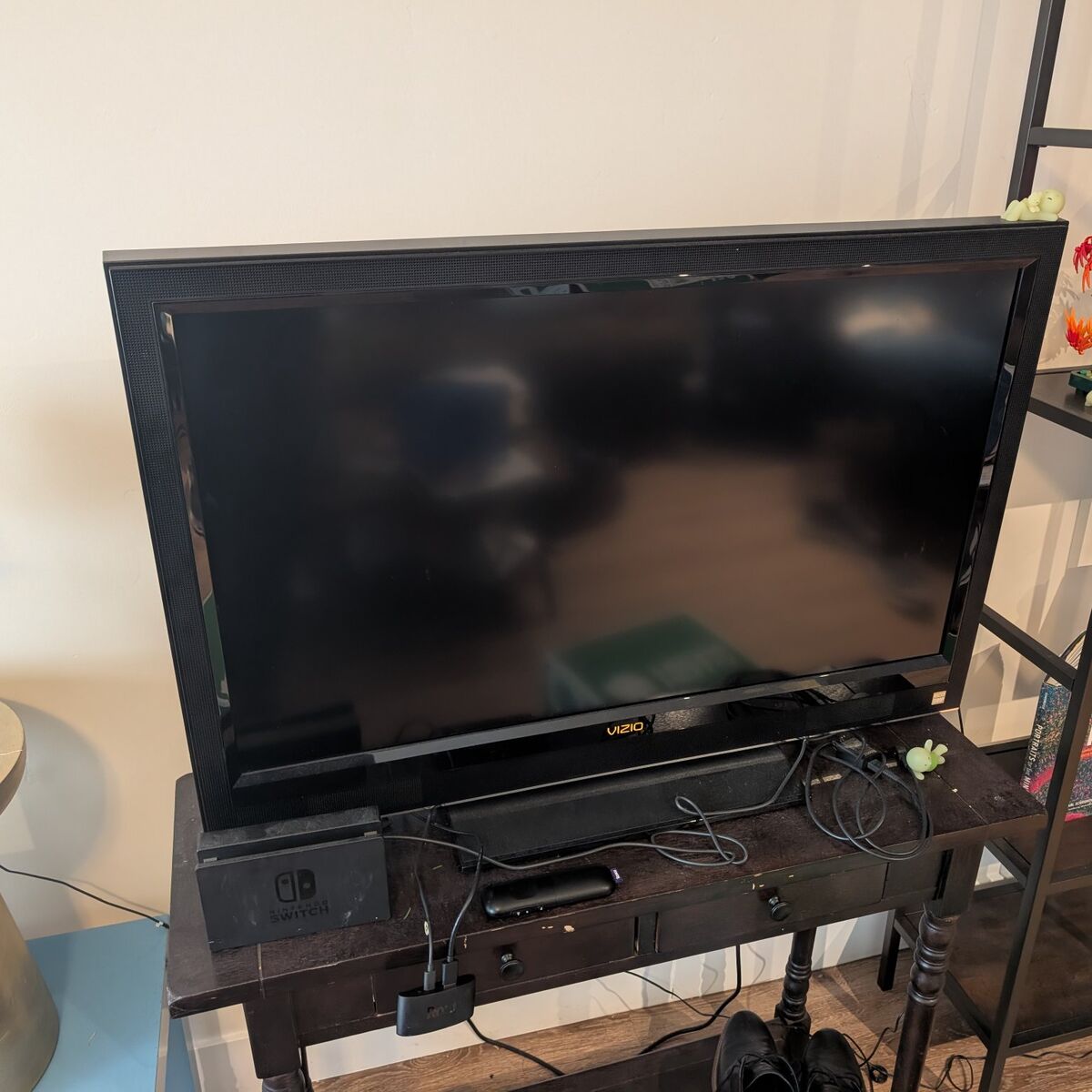 38 inch Vizio tv