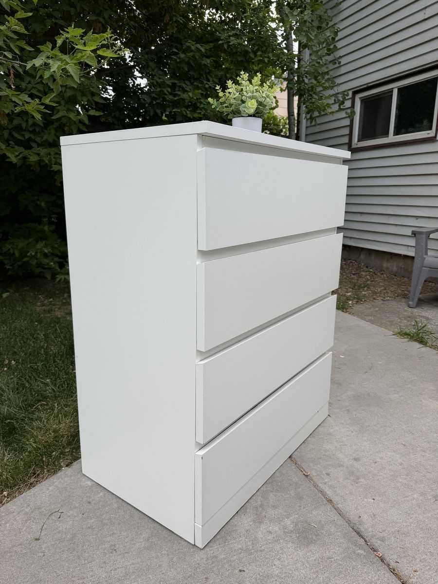 Cute IKEA Dresser like new