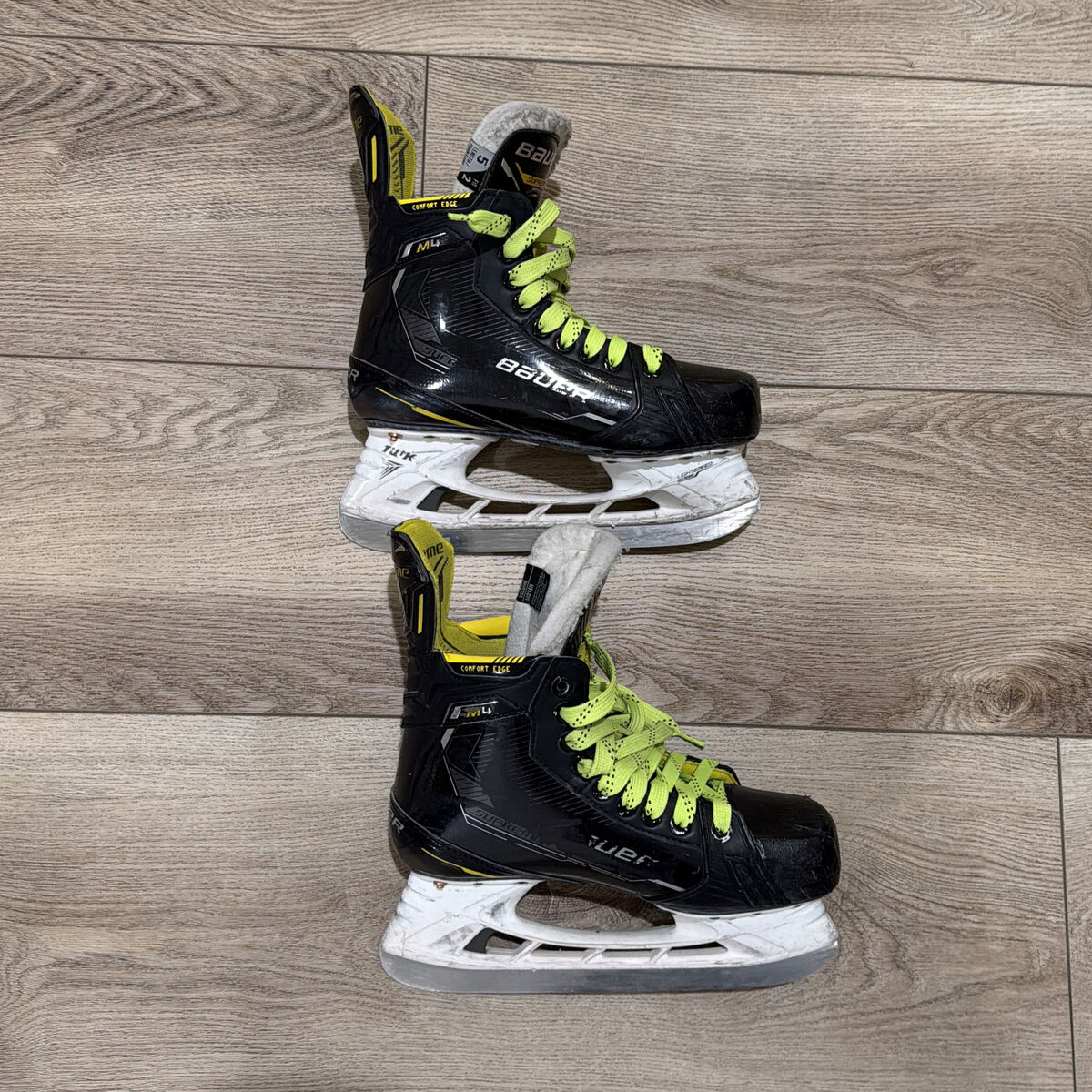 Used Bauer Hockey Skates Size 5