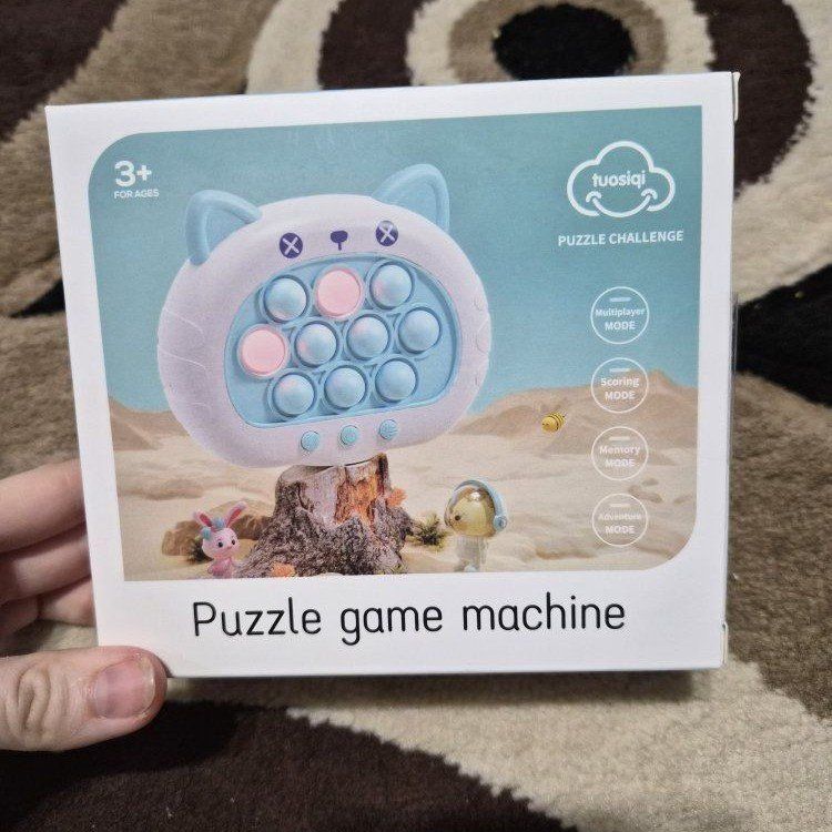 New Pop it Fidget Toy, Multiplayer & Memory Modes.