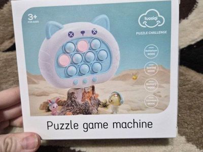New Pop it Fidget Toy, Multiplayer & Memory Modes.