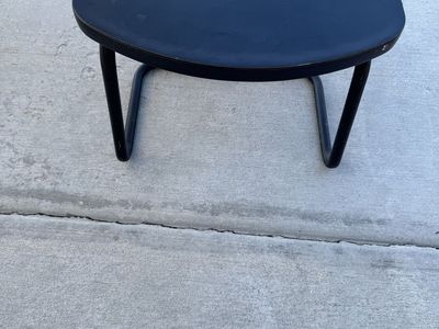 Black Metal Frame Stool Footrest Chair