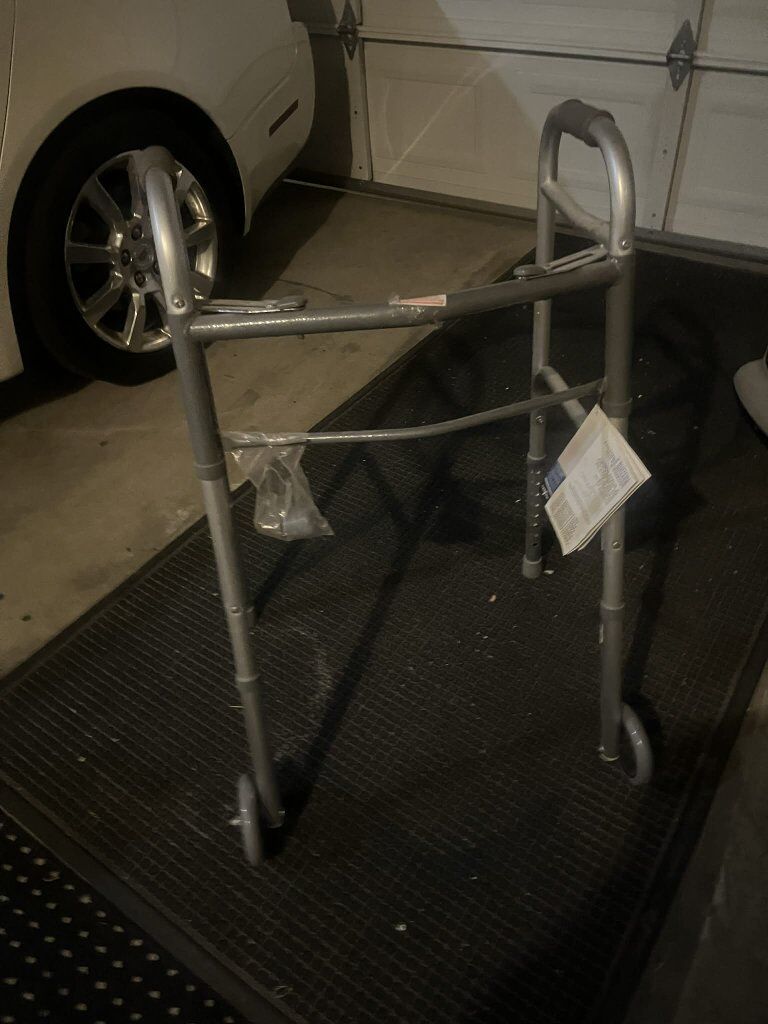 Guardian Adult Walker 300lbs capacity