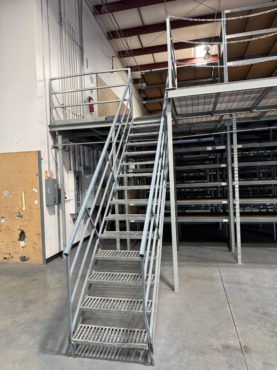 INDUSTRIAL MEZZANINE WITH SHELVING SYSTEM | APPROX. 5,700 SQ. FT.
