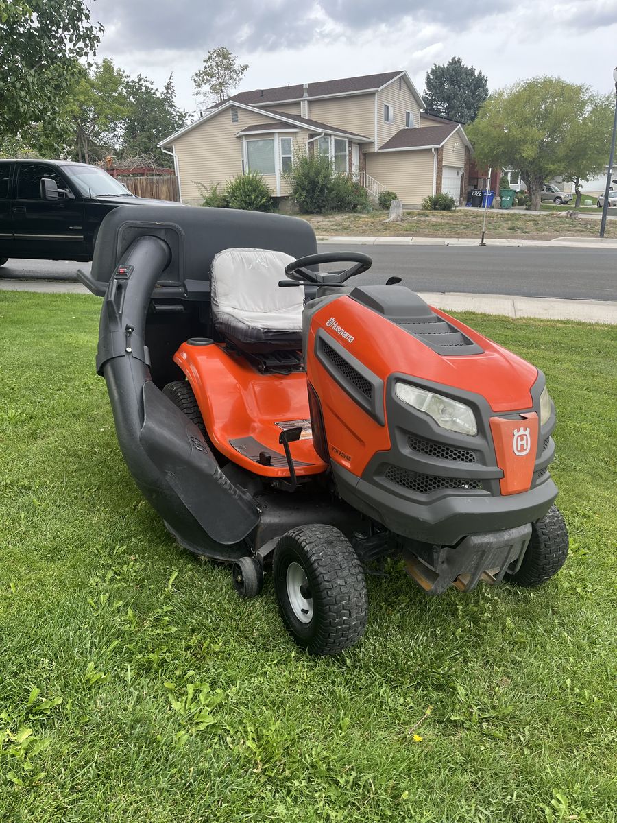 Husqvarna Riding Lawnmower