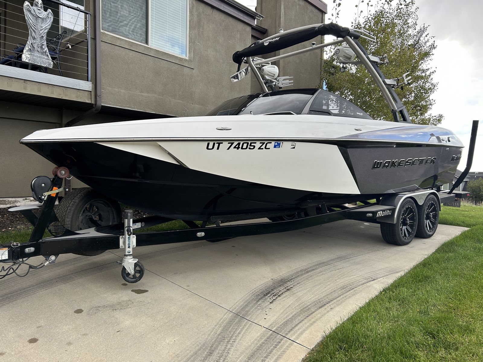 2016 Malibu 25lsv supercharged 575 raptor 