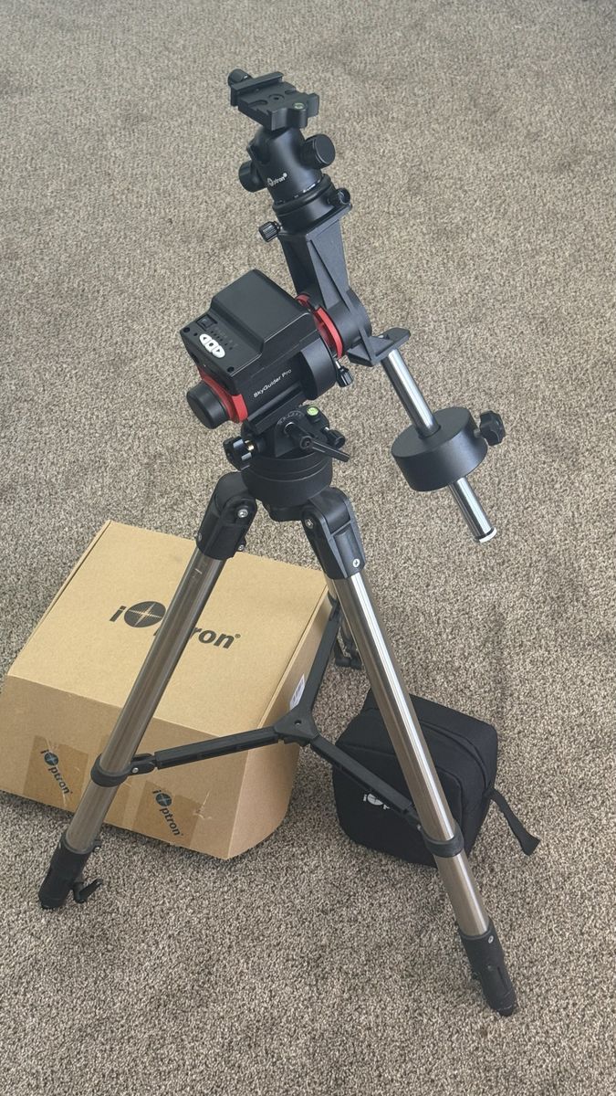 iOptron SkyGuider Pro Camera Tracker with Tripod for Astrophotography, Excellent Condition