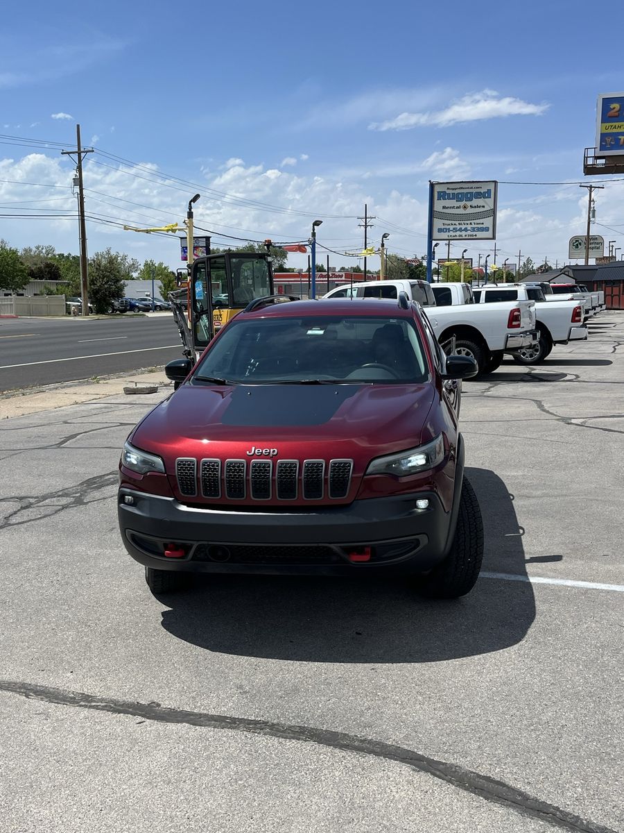 2022 Jeep Cherokee Trailhawk