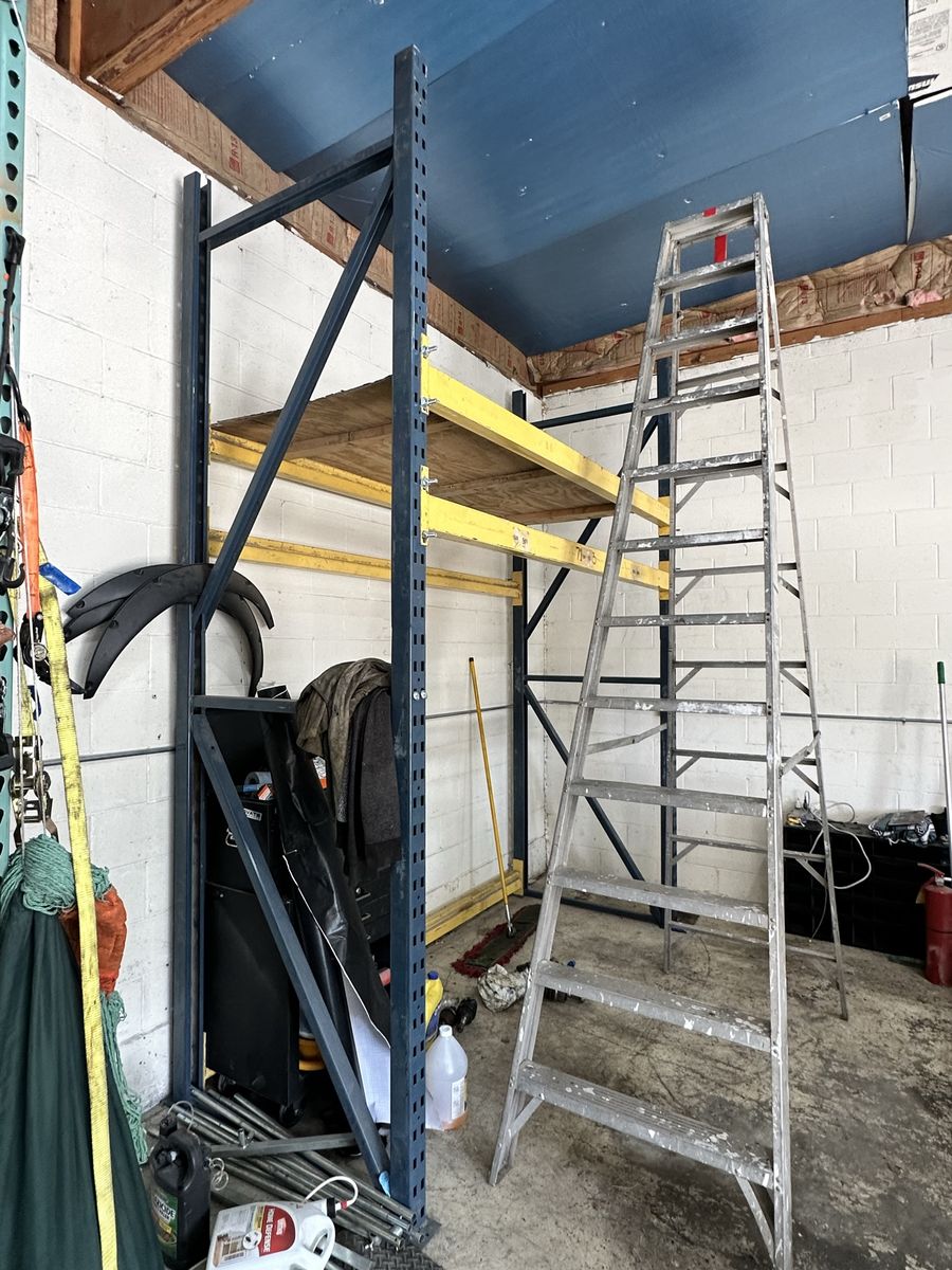 2 pallet racks