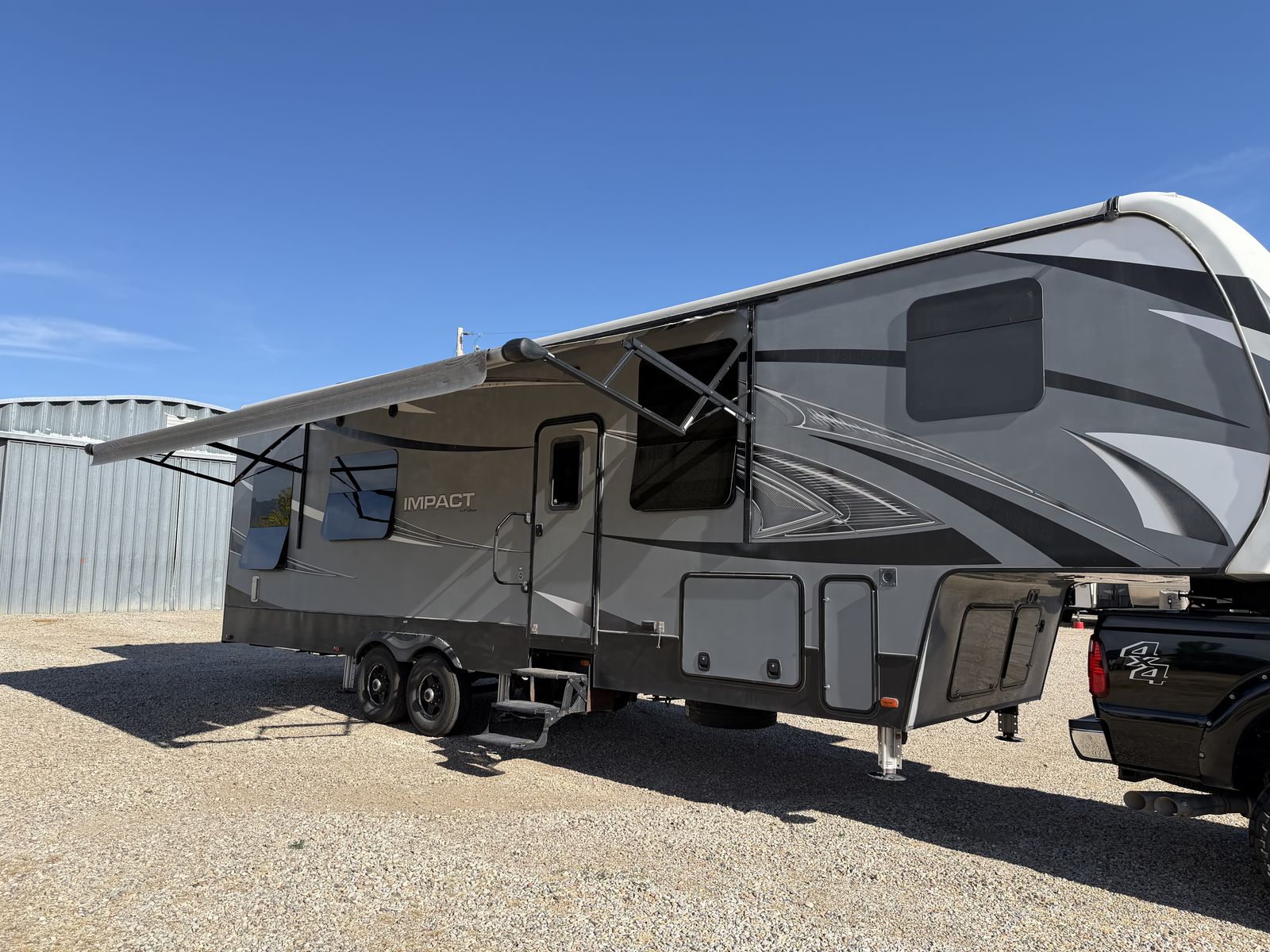 2018 Keystone Impact 3219 Toy Hauler