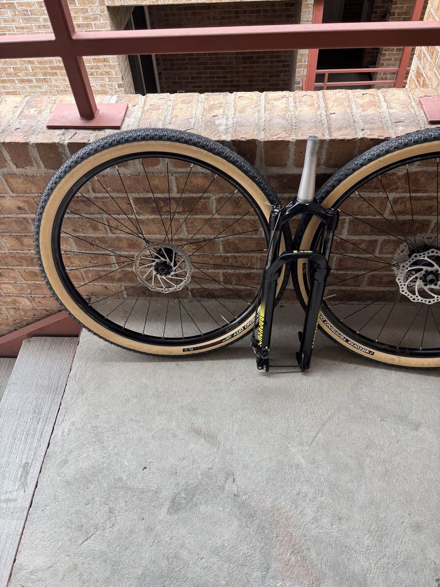 Rockshox Judy 27.5 fork&wheels