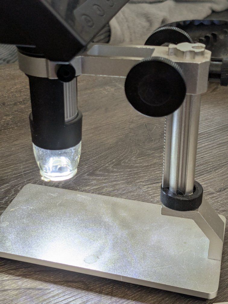 TOMLOV TM-DM4 Digital Microscope with 7-inch LCD Screen - Excellent Condition