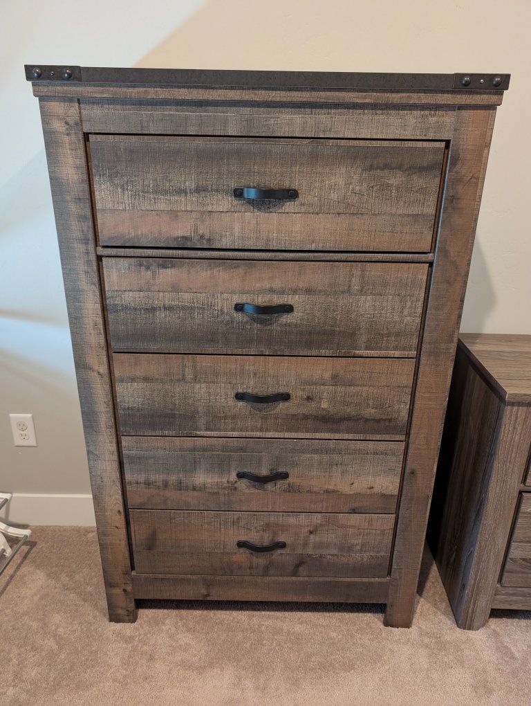 Rustic Wooden Platform Bed Frame with Metal Corner Brackets w/ matching dresser and nightstand 