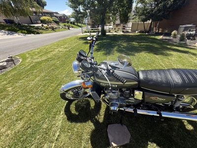 Vintage Suzuki GT750 Water Buffalo Motorcycle - Classic Two-Stroke