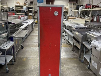 Used CRES-COR CROWN Food Warmer In Great Working Condition,12o volts