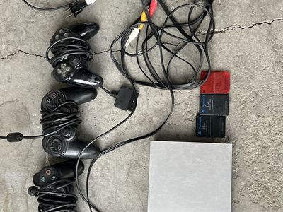 Sony PlayStation 2 PS2 Slim Console SCPH-70012 with 3 Controllers & Memory Cards