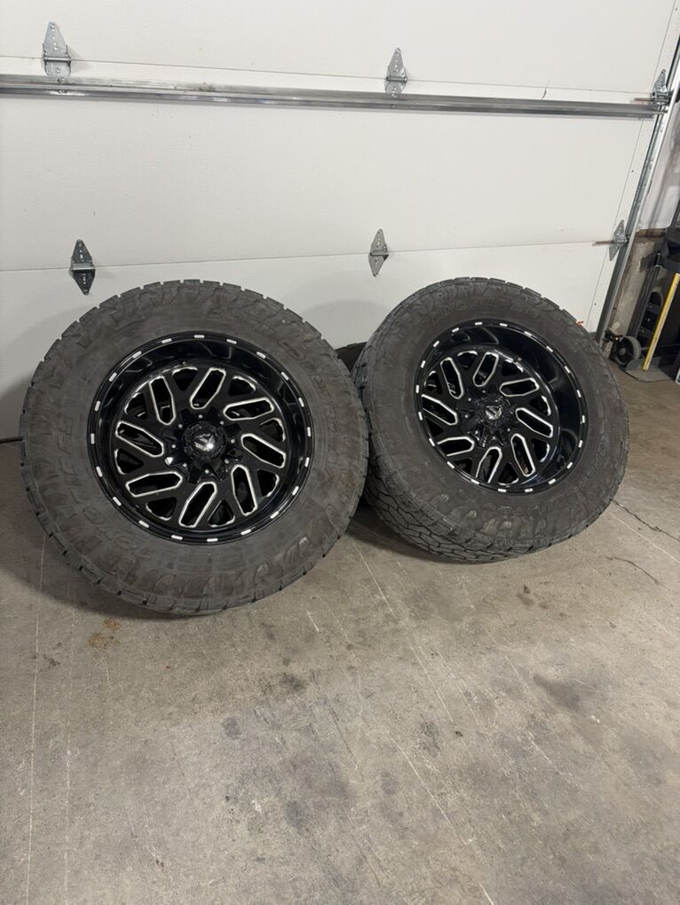 8x180 Wheels 20x10 On 35/12.50R20 Toyo Tires
