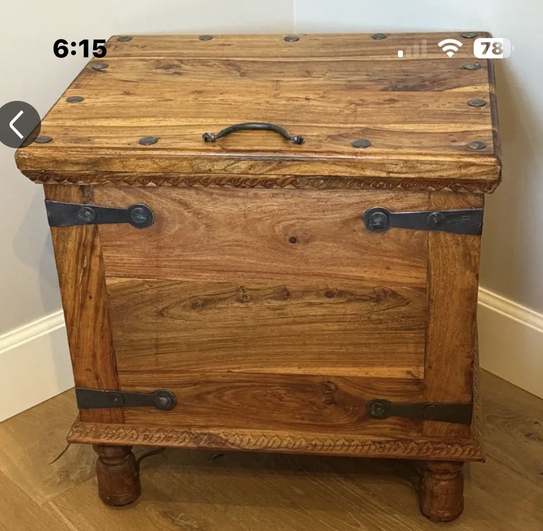 Wooden Table/Storage Trunk