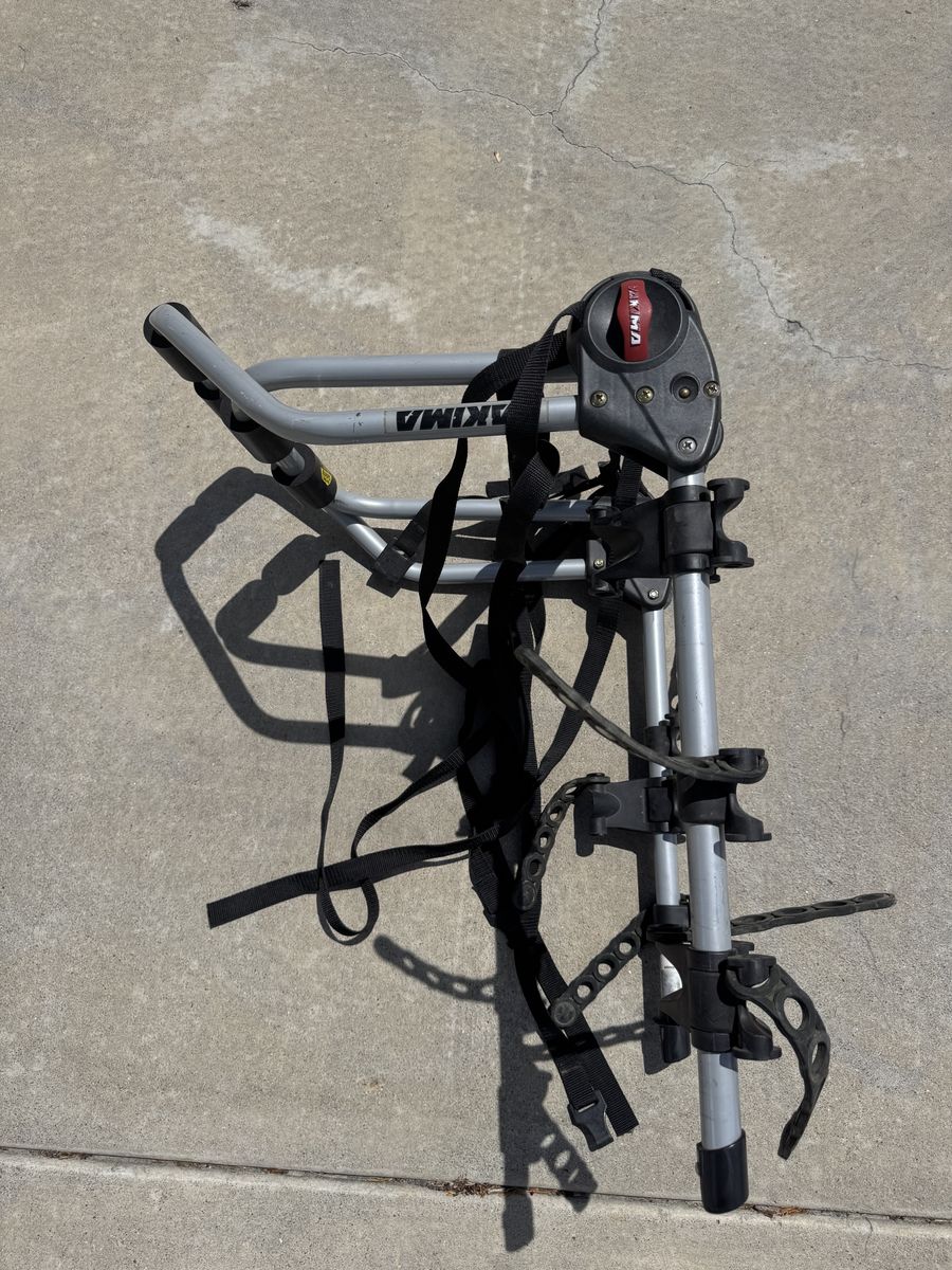 Yakima 3-bike sedan trunk folding bike rack