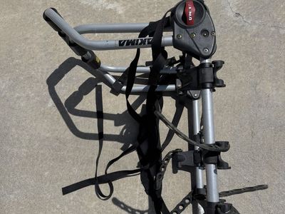 Yakima 3-bike sedan trunk folding bike rack
